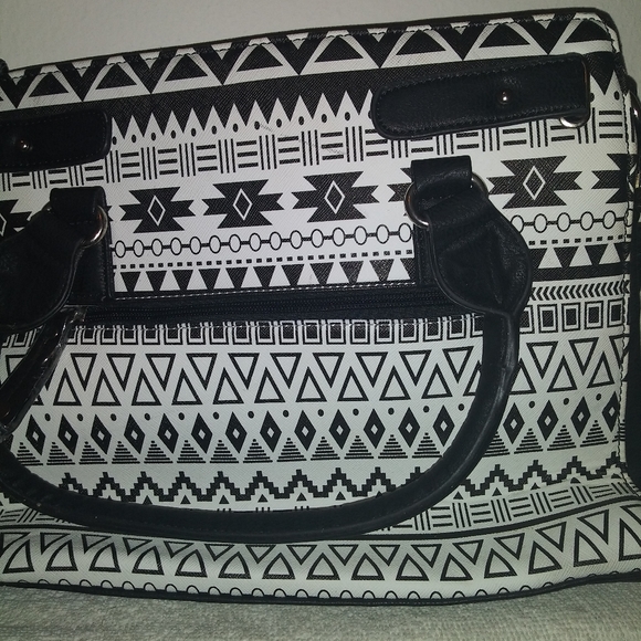 Hand bag - Picture 2 of 2